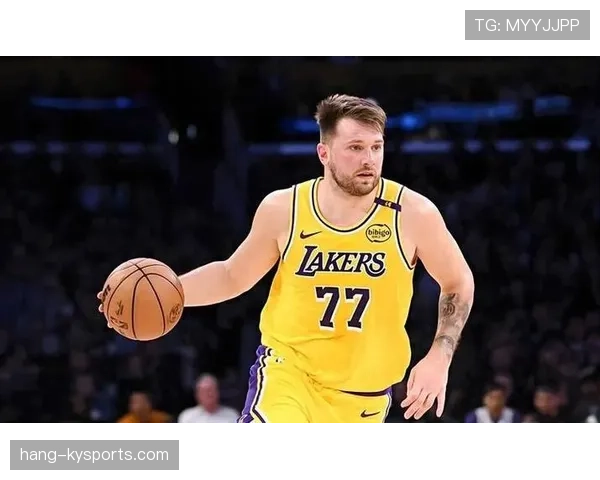 东契奇训练时候连水都不敢多喝，普通人只能看着流口水咋坚持啊